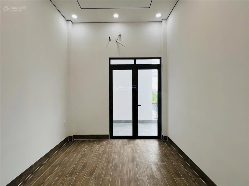Bán nhà mặt tiền bàu tràm 7x48m, nhà xây mới 3 pn, 3wc, sổ hồng riêng, đất full thổ cư