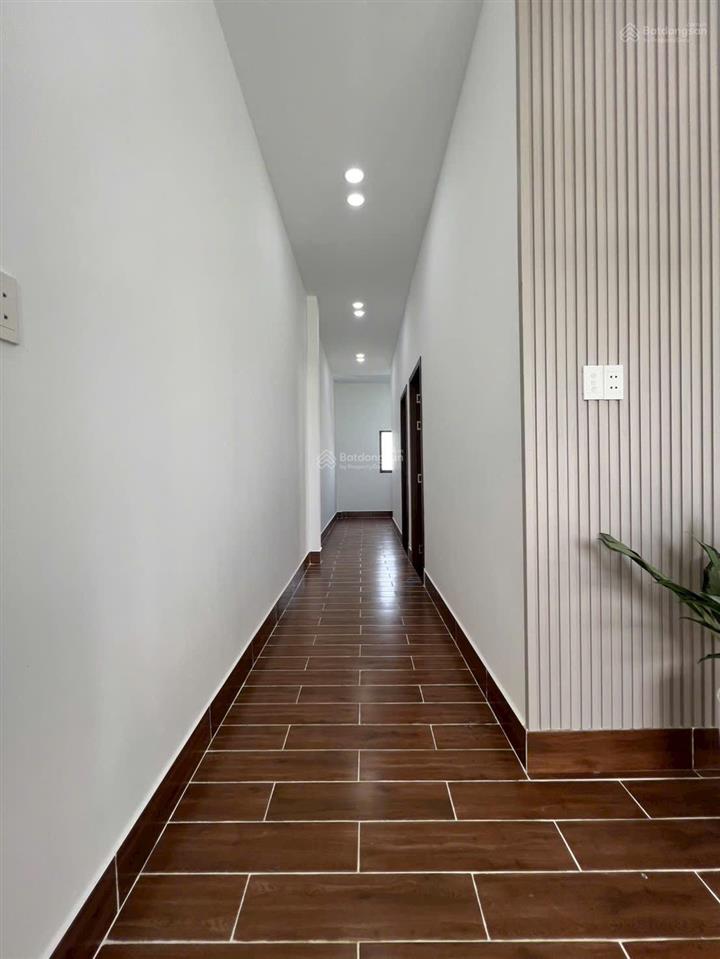 Bán nhà gần chợ đình đúc lửng 3 phòng ngủ siêu đẹp. sổ hồng riêng | dt 5x22m