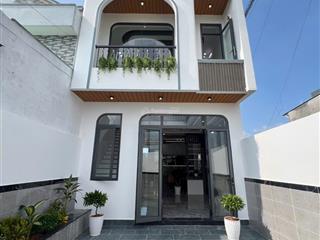 Bán nhà gần chợ đình đúc lửng 3 phòng ngủ siêu đẹp. sổ hồng riêng | dt 5x22m