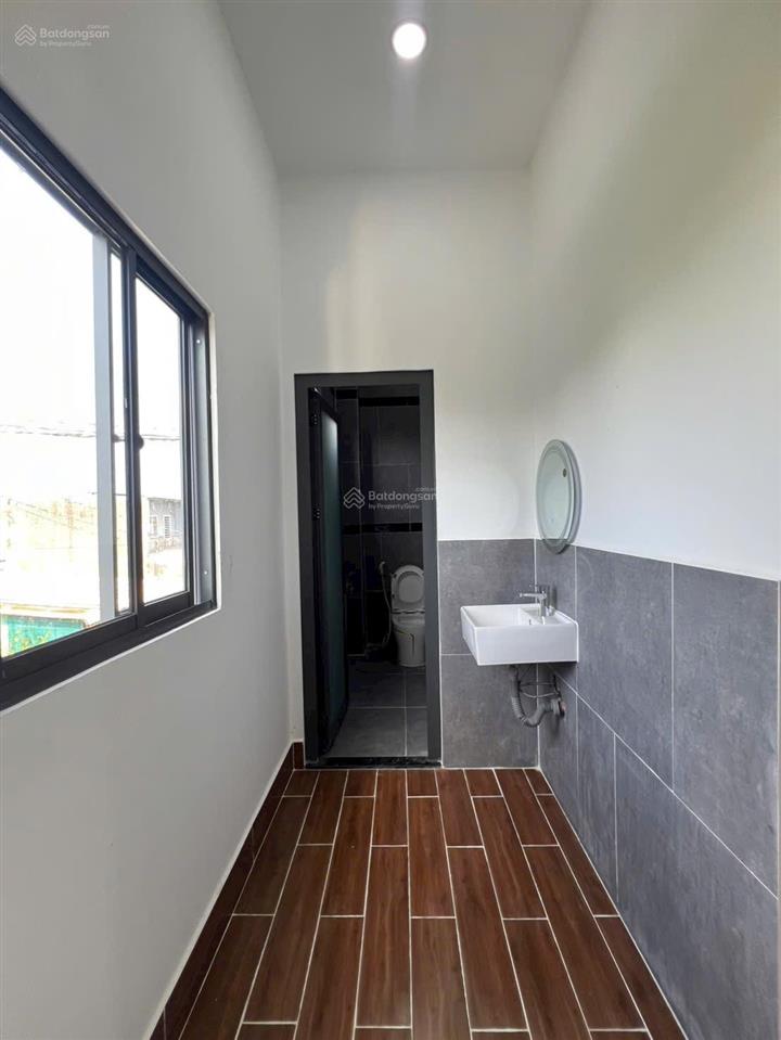 Bán nhà gần chợ đình đúc lửng 3 phòng ngủ siêu đẹp. sổ hồng riêng | dt 5x22m
