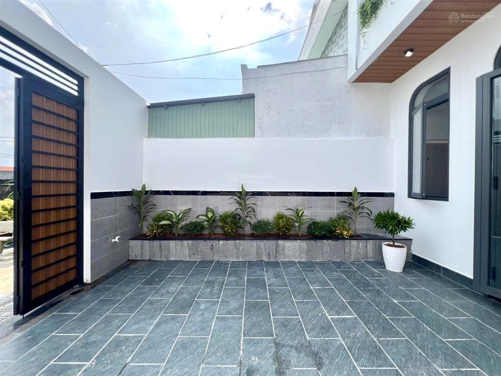 Bán nhà gần chợ đình đúc lửng 3 phòng ngủ siêu đẹp. sổ hồng riêng | dt 5x22m