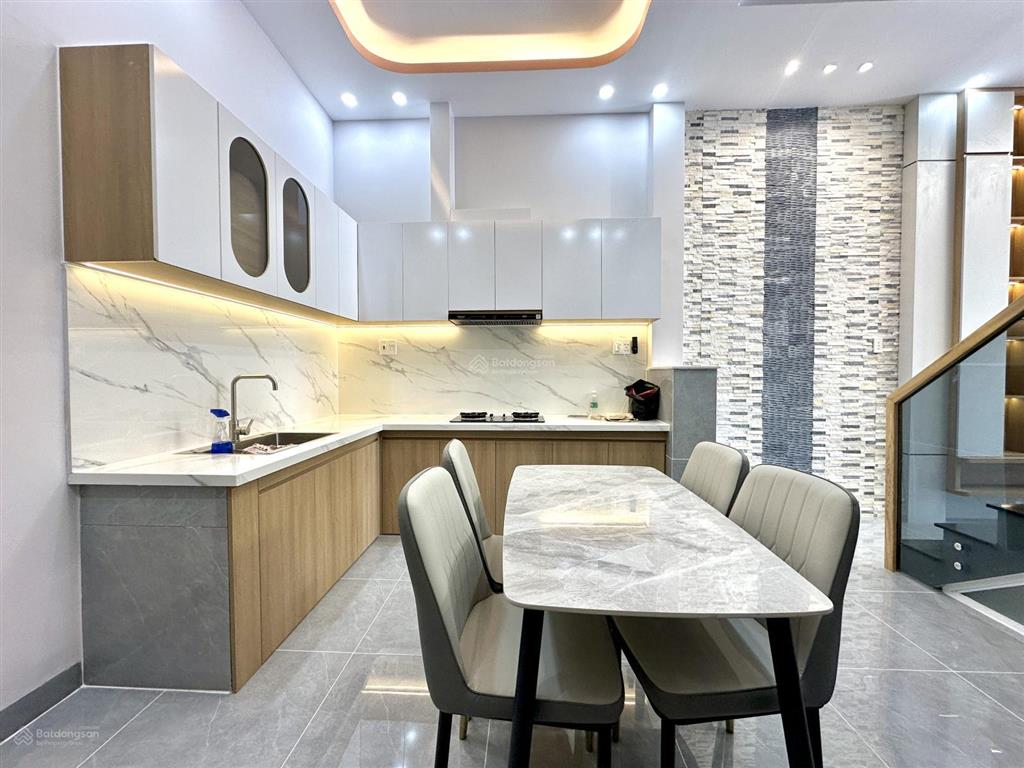 Bán nhà view công viên đường d45 kdc phú sinh, nhà 3 phòng ngủ, dt 4x17m nhà mới, đẹp full nội thất