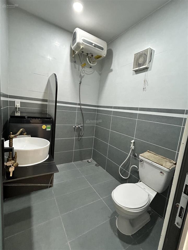Bán cc 49m² tại chung cư 319 lý thường kiệt, p15, q11, giá ưu đãi 2,75 tỷ