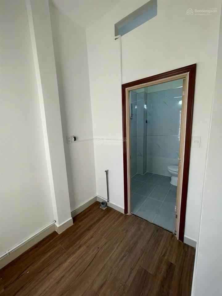Cho thuê nhà riêng 41/3, đường 19, 130m2, 12 triệu vnd, 4pn, 2wc, bình tân, hcm
