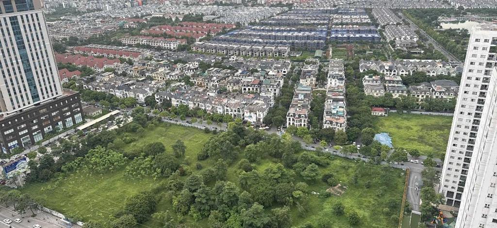 Cần bán căn góc 3pn diện tích 115m² tầng đẹp view thoáng usilk city, sẵn sổ giao dịch ngay