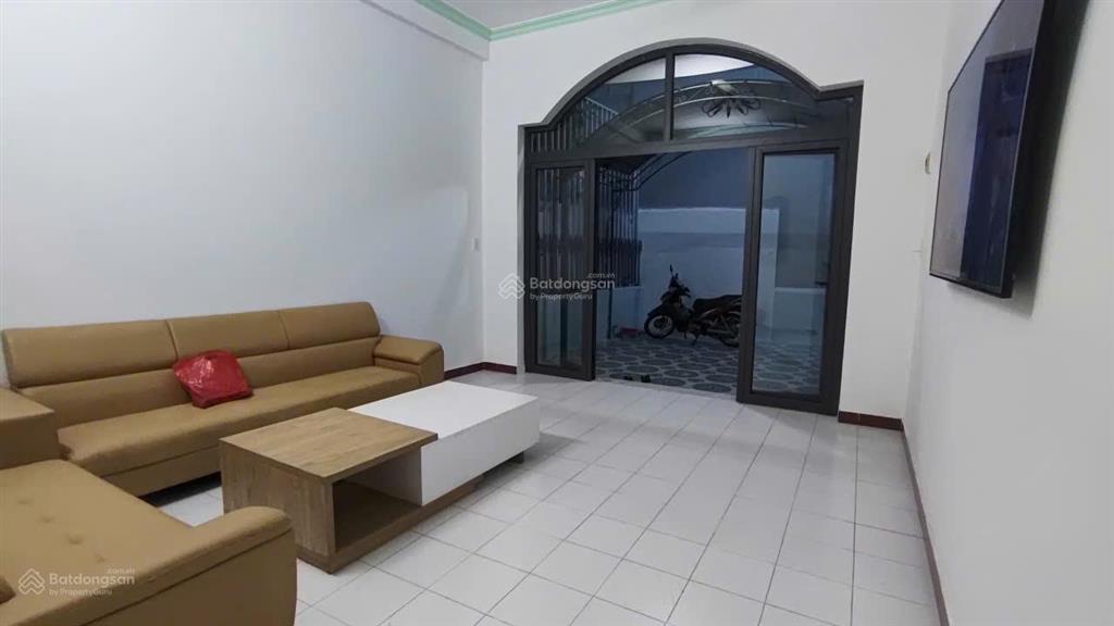 Cc cần bán gấp nhà 2 tầng giá rẻ chỉ 5,5 tỷ, 140m2 tại 122/2 đường 23/10, phương sơn, nha trang