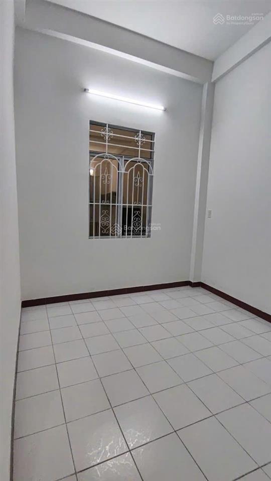 Cc cần bán gấp nhà 2 tầng giá rẻ chỉ 5,5 tỷ, 140m2 tại 122/2 đường 23/10, phương sơn, nha trang
