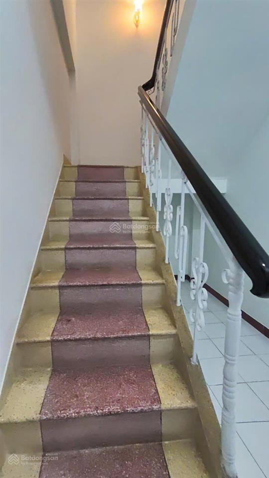 Cc cần bán gấp nhà 2 tầng giá rẻ chỉ 5,5 tỷ, 140m2 tại 122/2 đường 23/10, phương sơn, nha trang