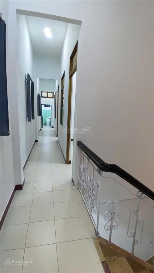 Cc cần bán gấp nhà 2 tầng giá rẻ chỉ 5,5 tỷ, 140m2 tại 122/2 đường 23/10, phương sơn, nha trang