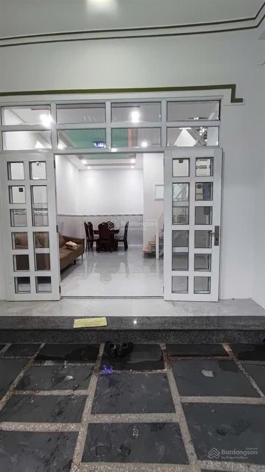 Cho thuê nr 2 tầng đẹp xuất sắc, hẻm 44, lạc long quân, 11 triệu, 58m2