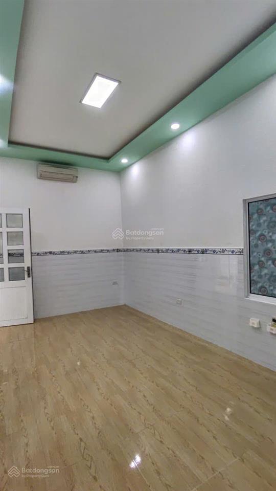 Cho thuê nr 2 tầng đẹp xuất sắc, hẻm 44, lạc long quân, 11 triệu, 58m2