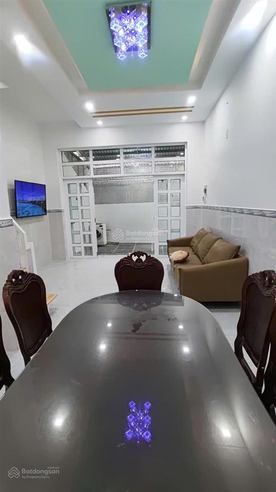 Cho thuê nr 2 tầng đẹp xuất sắc, hẻm 44, lạc long quân, 11 triệu, 58m2