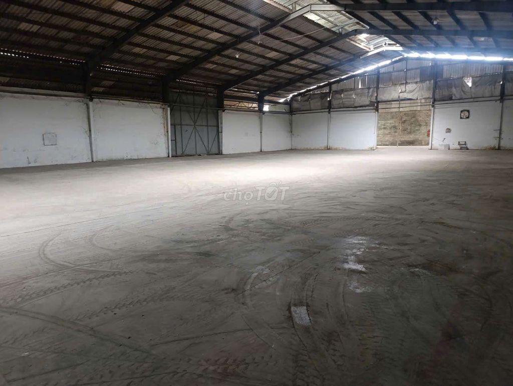 XƯỞNG 2600m² – Gần đường Đỗ Xuân Hợp, QUẬN 9