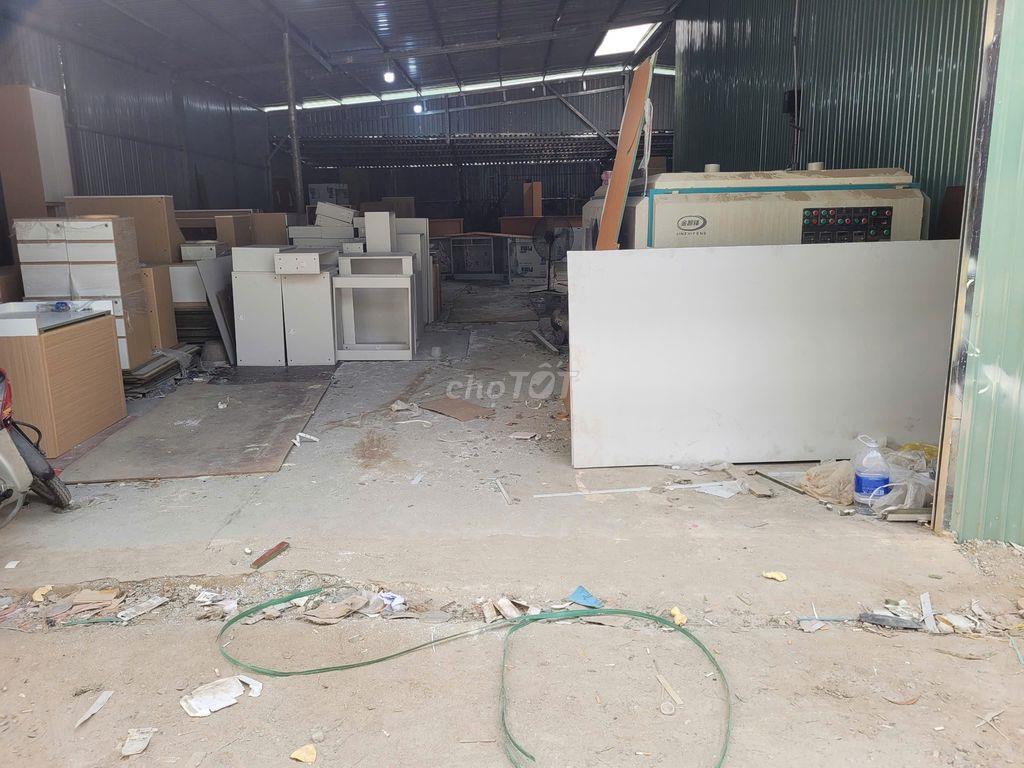 xưởng 220 m2 sản xuất mọi nghành nghề ngay Quận