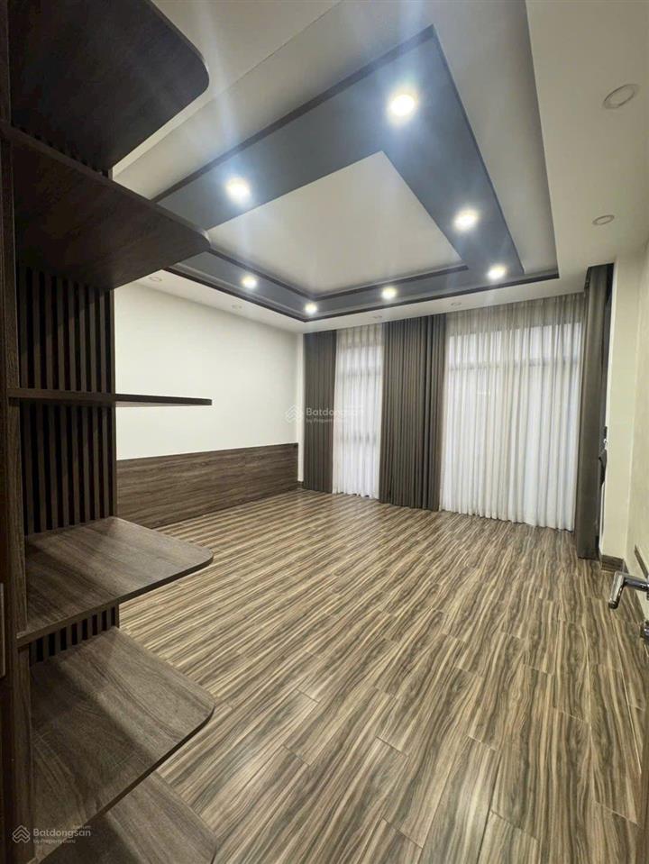 Cho thuê mặt bằng tầng 2&3 shophouse hoàng thị loan