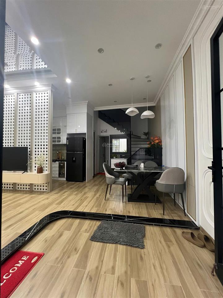 Cho thuê nhà 3 tầng đẹp, 4pn trung tâm thạc gián, thanh khê 23 triệu/th