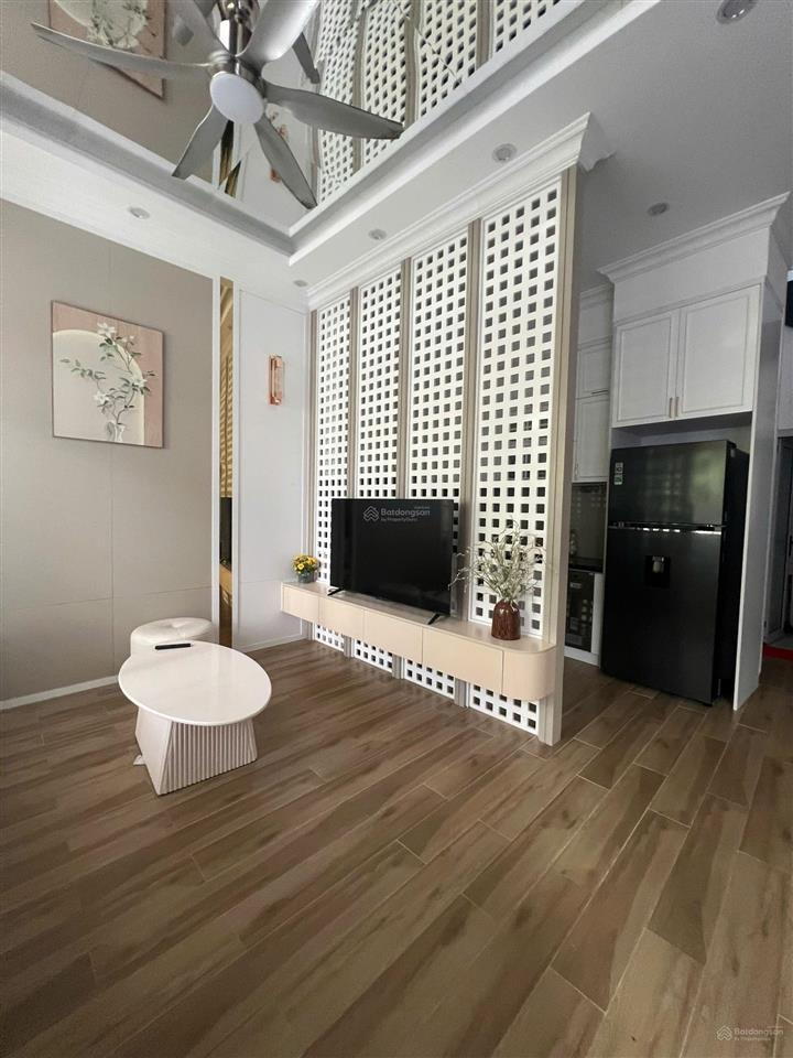 Cho thuê nhà 3 tầng đẹp, 4pn trung tâm thạc gián, thanh khê 23 triệu/th