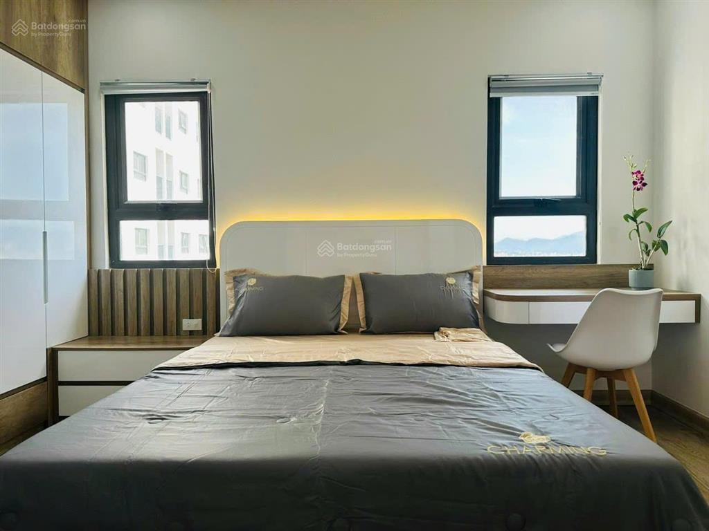 Hạ giá 200 triệu bán nhanh căn góc thương mại chung cư ssh08 tầng cao, view biển giá tốt