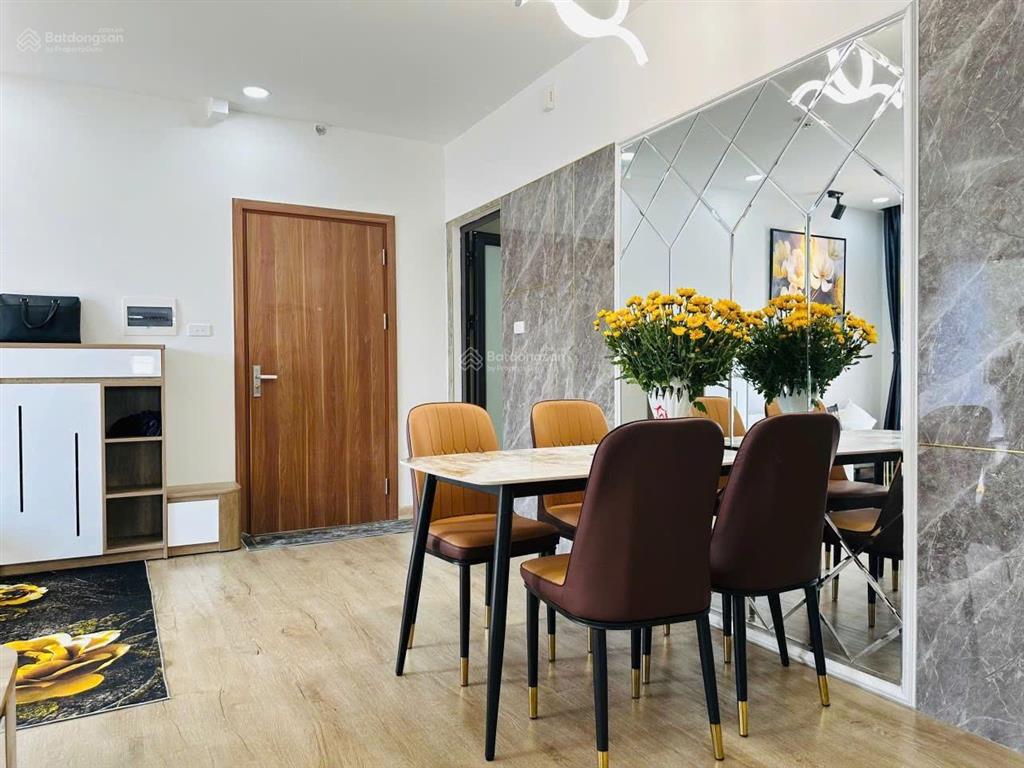Hạ giá 200 triệu bán nhanh căn góc thương mại chung cư ssh08 tầng cao, view biển giá tốt