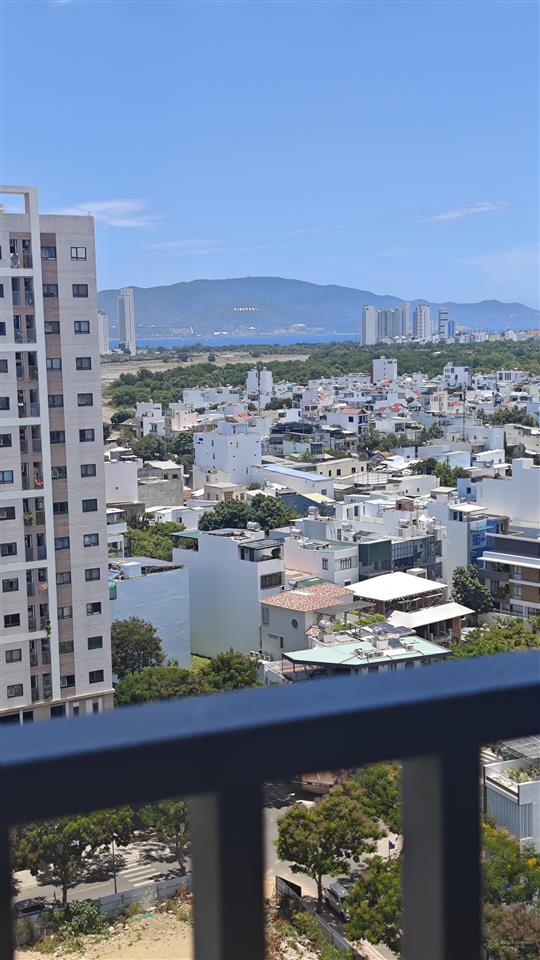 Hạ giá 200 triệu bán nhanh căn góc thương mại chung cư ssh08 tầng cao, view biển giá tốt