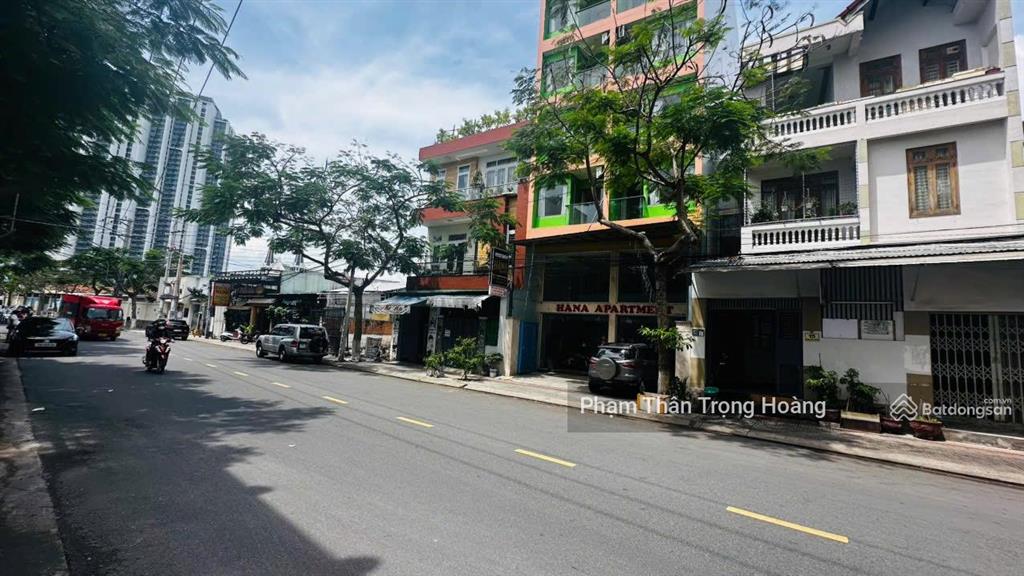 Bán khách sạn 8 tầng, 31 phòng kd, mặt tiền dương hiến quyền, nha trang cách biển 100m  giá 32 tỷ