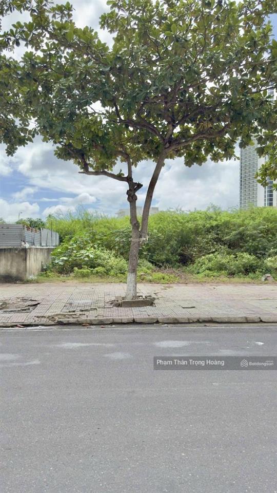 Đất biệt thự lô 206 mặt tiền phạm văn đồng ngay bến du thuyền quốc tế 363,9m2  chỉ 70trđ/m2