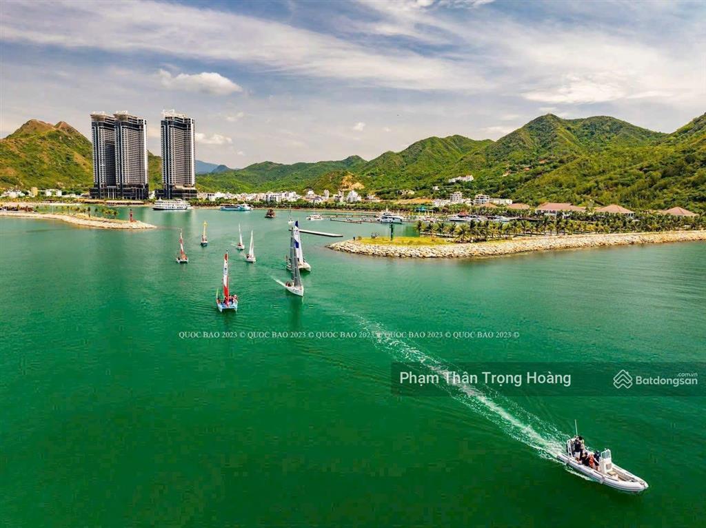Bán đất biệt thự kđt vĩnh hoà 450,2m2 (rộng 15m) nguyễn cơ thạch ngay bến du thuyền  120trđ/m2
