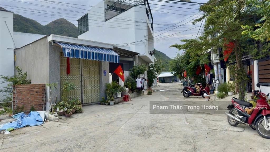 Chủ cần bán gấp! đất mặt tiền đường số 3  vĩnh hoà  62,3m2  giá 3,8 tỷ