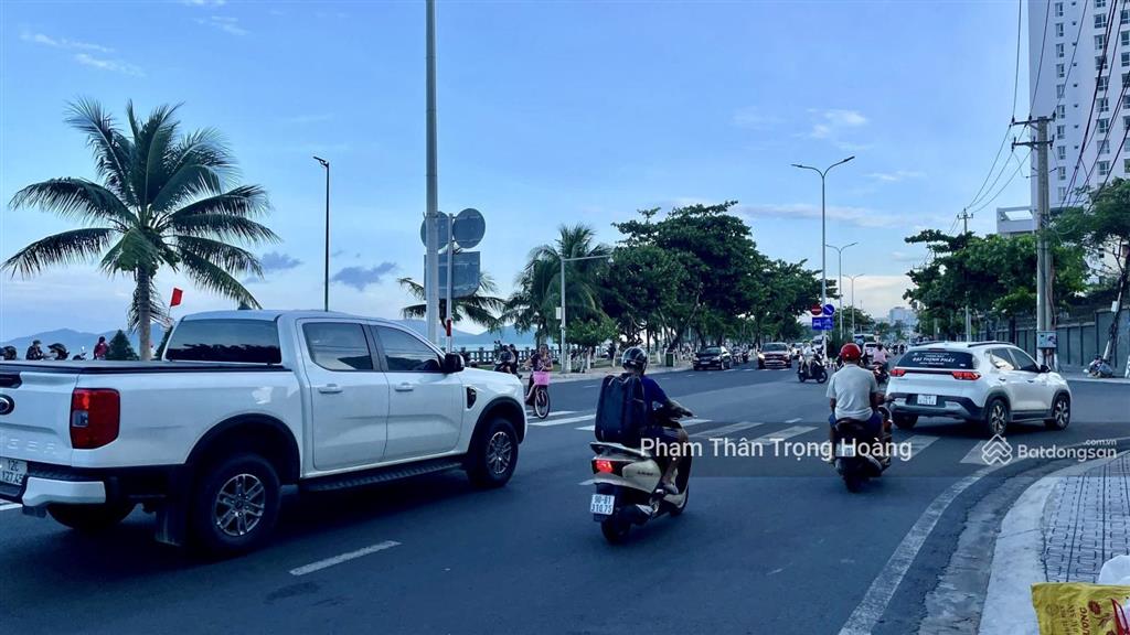 Bán đất mặt tiền đường phạm văn đồng, phường vĩnh hải, nha trang, 605,9m2 gpxd 32 tầng 200 tỷ
