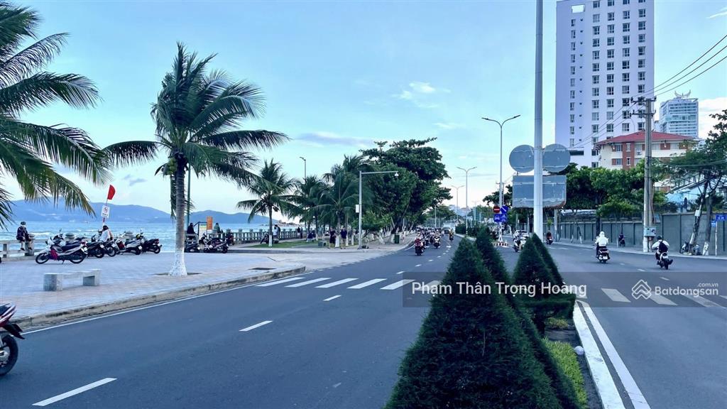 Bán đất mặt tiền đường phạm văn đồng, phường vĩnh hải, nha trang, 605,9m2 gpxd 32 tầng 200 tỷ