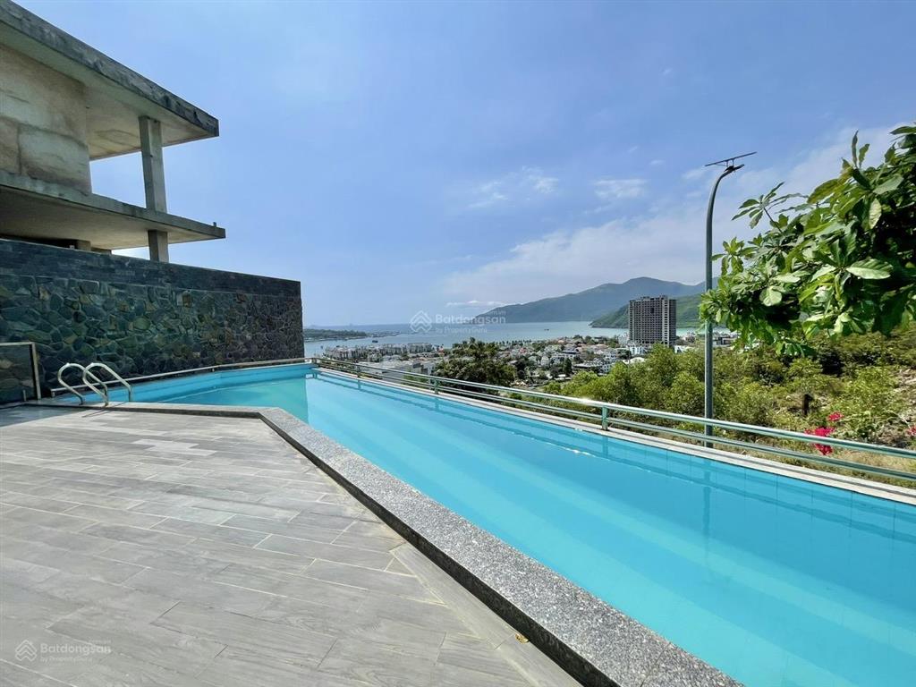 Sốc giá! bán biệt thự 2 mặt tiền có hồ bơi  khu biệt thự biển anh nguyễn 340m2 không có căn thứ 2