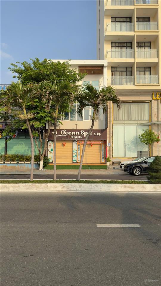 Bán nhà 2 mặt tiền phạm văn đồng  gần nhà thờ ba làng  rộng 7m  đang cho thuê  40trđ/tháng