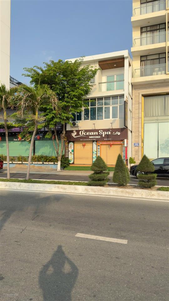 Bán nhà 2 mặt tiền phạm văn đồng  gần nhà thờ ba làng  rộng 7m  đang cho thuê  40trđ/tháng