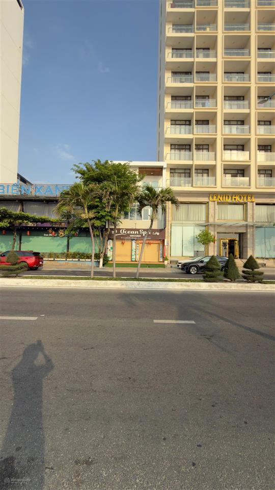 Bán nhà 2 mặt tiền phạm văn đồng  gần nhà thờ ba làng  rộng 7m  đang cho thuê  40trđ/tháng