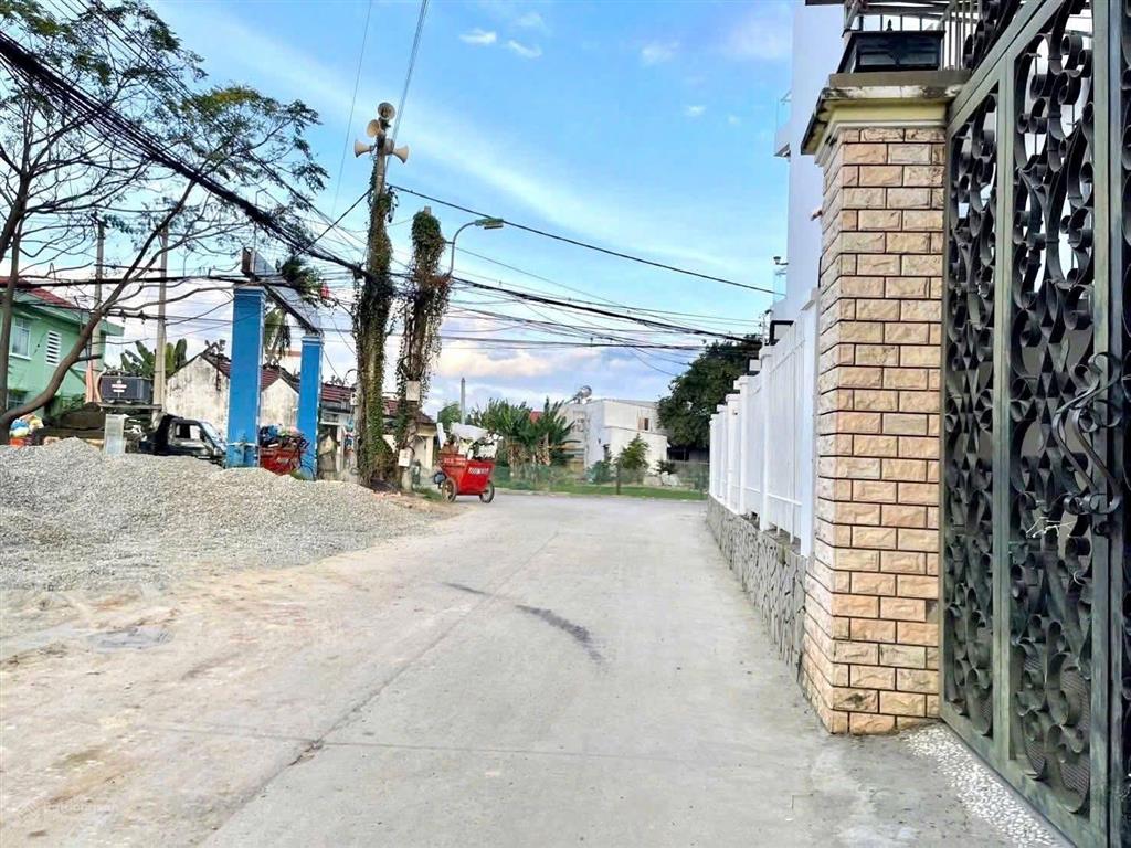 Bán đất gần trạm y tế xã vĩnh ngọc, phường tây nha trang 77m2 (rộng 9,2m)  chỉ 2,5 tỷ