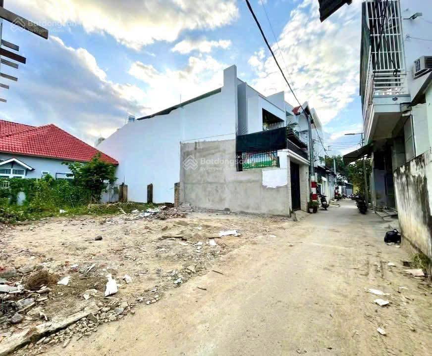 Bán đất gần trạm y tế xã vĩnh ngọc, phường tây nha trang 77m2 (rộng 9,2m)  chỉ 2,5 tỷ