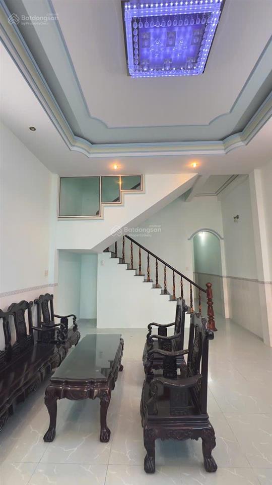 Bán nhà 2 tầng đường 10m, vị trí trung tâm phường bắc nha trang, cách 2/4 chỉ 30m  giá 6,8 tỷ