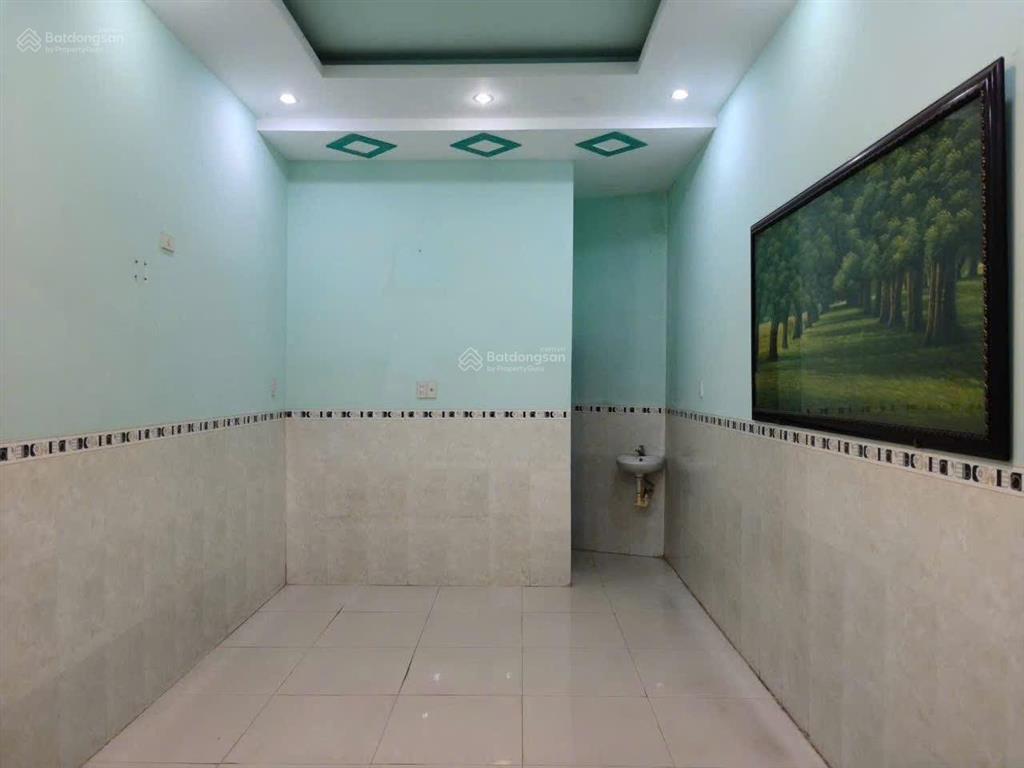Nhà cấp 4 cách biển 2 phút hẻm ô tô 5m chỉ 3,28 tỷ tại phường bắc nha trang