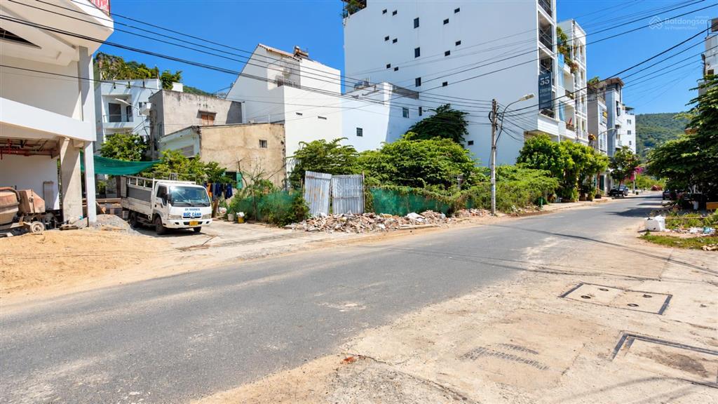 Bán đất lô góc 2 mặt tiền lê văn miến  rộng 12m  gần biển bắc nha trang  129,5m giá 11 tỷ