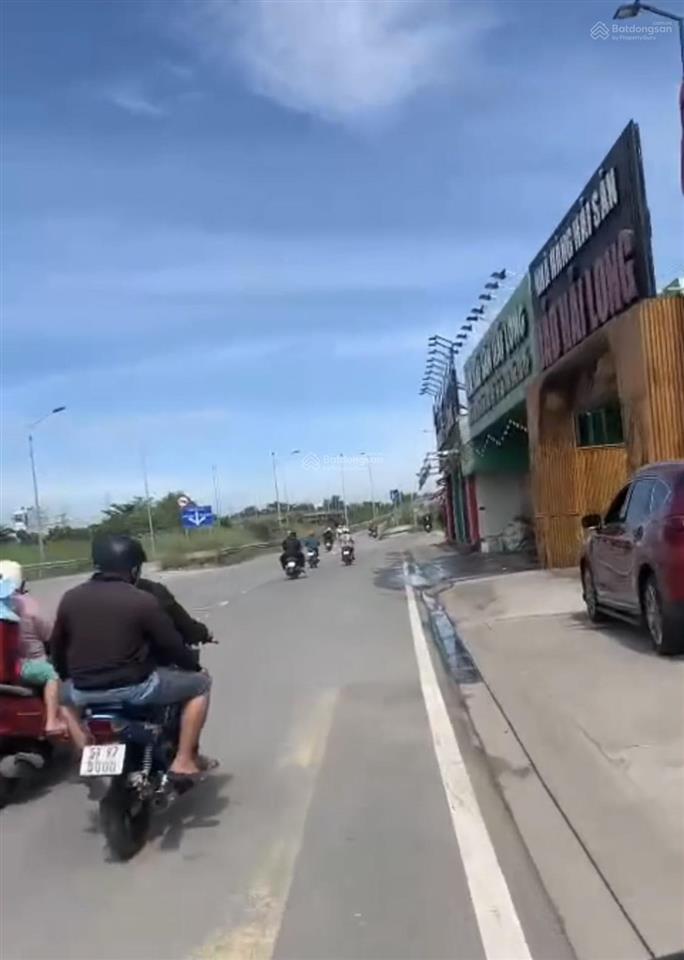 Cho thuê 14.200m2 (với chiều ngang hơn 100m) đất mặt tiền đường nguyễn hữu thọ  nhơn đức  nhà bè