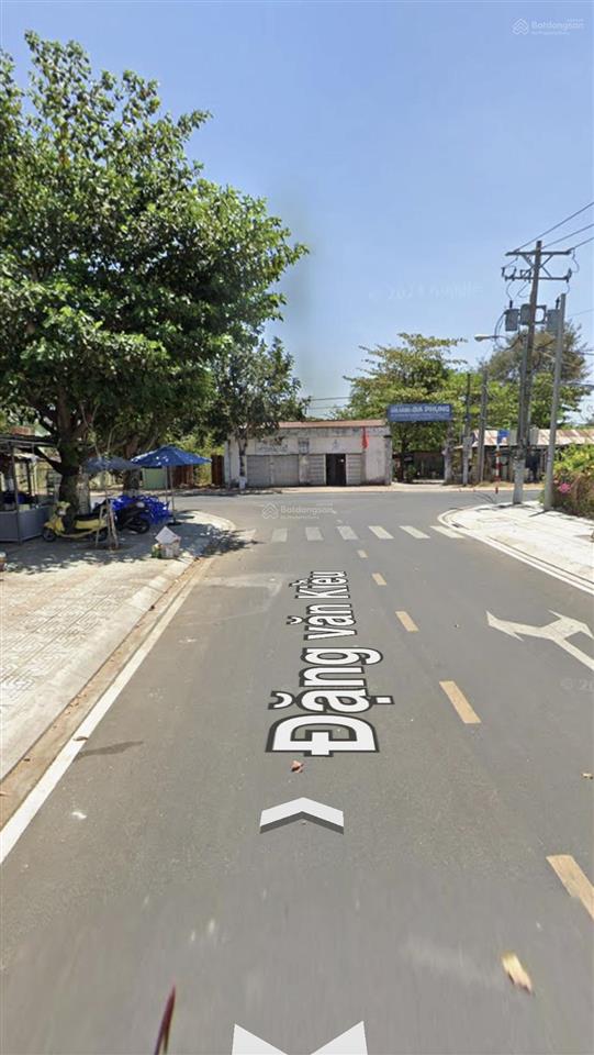 Bán đất cần giờ mặt tiền đặng văn kiều  thị trấn cần thạnh  gần biển (dt 305m2 có 284m thổ cư)