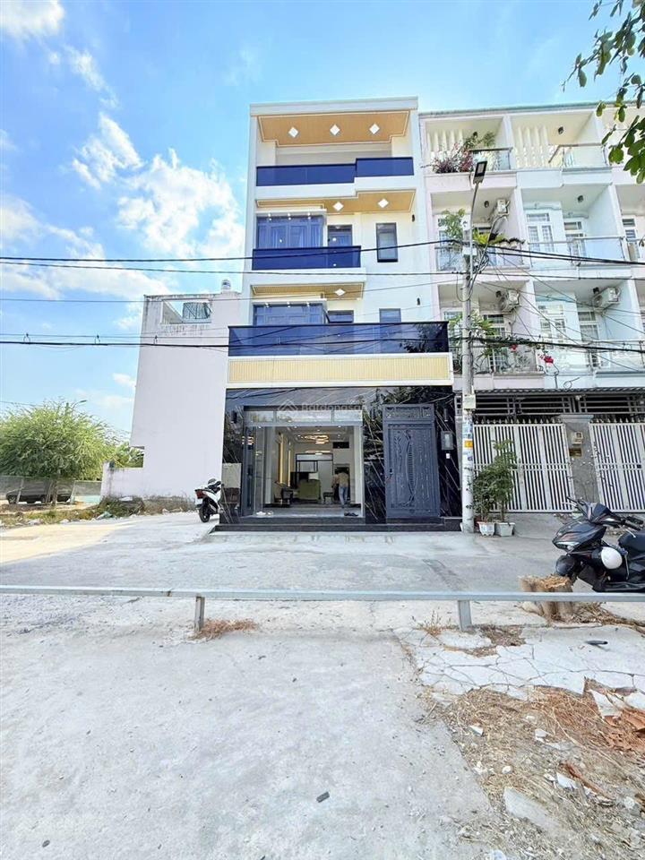 Bán nhà phố 4 tầng 6x13,5m có thang máy khu vip ô mê li ~ đào tông nguyên ~ nhà bè  chỉ có 9,6 tỷ