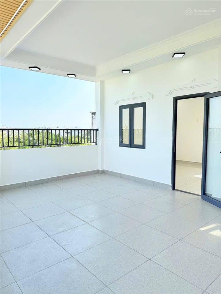 Bán nhà phố 4 tầng 6x13,5m có thang máy khu vip ô mê li ~ đào tông nguyên ~ nhà bè  chỉ có 9,6 tỷ