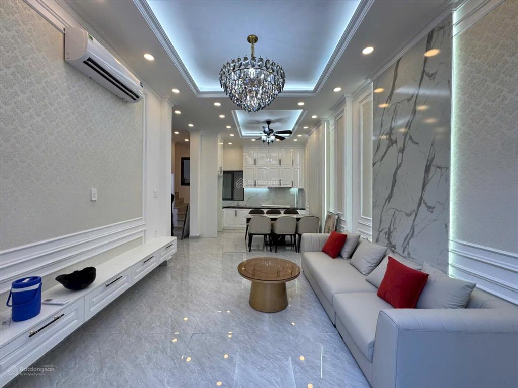 Bán nhà hẻm xe hơi 1027 huỳnh tấn phát  quận 7  có thang máy full nội thất cao cấp y hình 100%