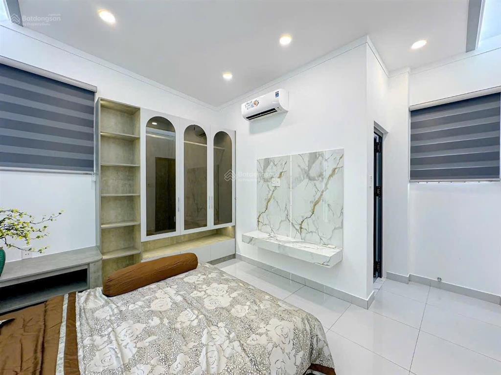 Bán nhà đẹp full nội thất về ở liền hẻm 861  giá chỉ 6,7tỷ phường tân hưng  quận giáp q4 gần q1
