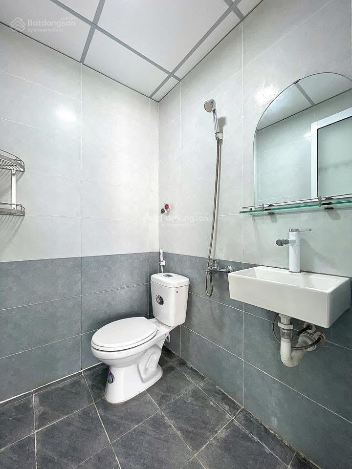 Bán chdv 8,89tỷ đang cho thuê 42tr/1th dòng tiền cao gò vấp giá tốt 176/ đường 2,an hội đông,gò vấp