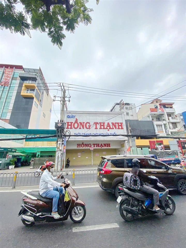 Cho thuê mặt bằng siêu đẹp  dt 11 x 28m  nguyễn thị thập  quận 7 giá thuê 165 tr/1th