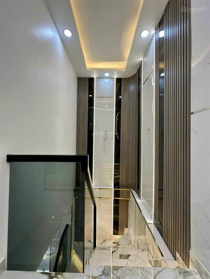 Bán nhà mới đẹp ở ngay góc 2 mặt tiền phú thuận quận 7 hẻm 749 huỳnh tấn phát, gần đi