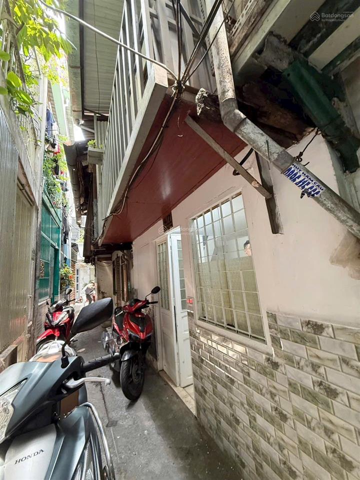 Bán gấp nhà trung tâm quận 1 gần chợ bến thành  giá chỉ 5,39 tỷ (sổ đang vay ngân hảng 4 tỷ)
