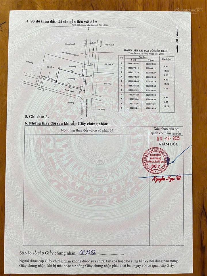 Bán lô đất 7x13,5m góc 2 mặt tiền gần chợ phú thuận ~ quận 7 giá bán 7,6 tỷ vị trí đẹp hẻm xe hơi